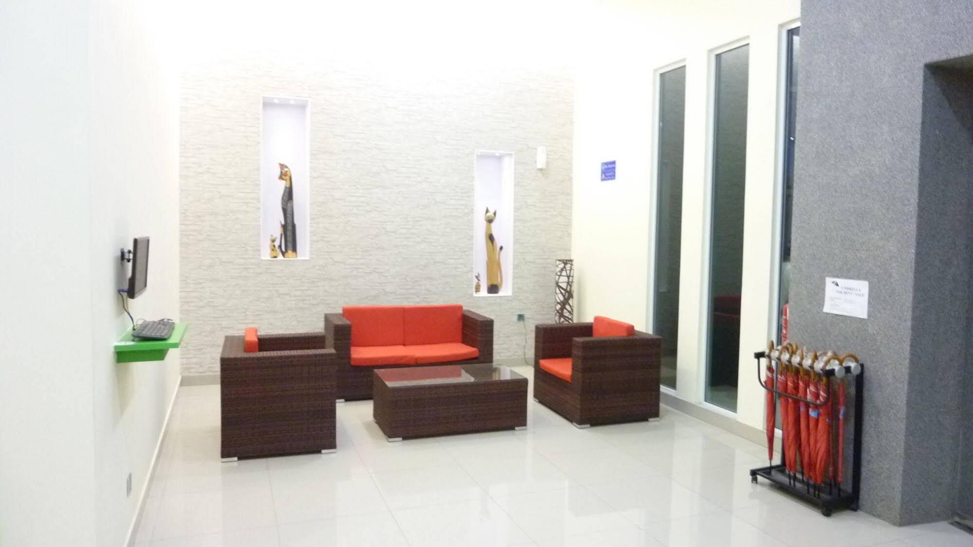 Nova Kuching Hotel מראה חיצוני תמונה