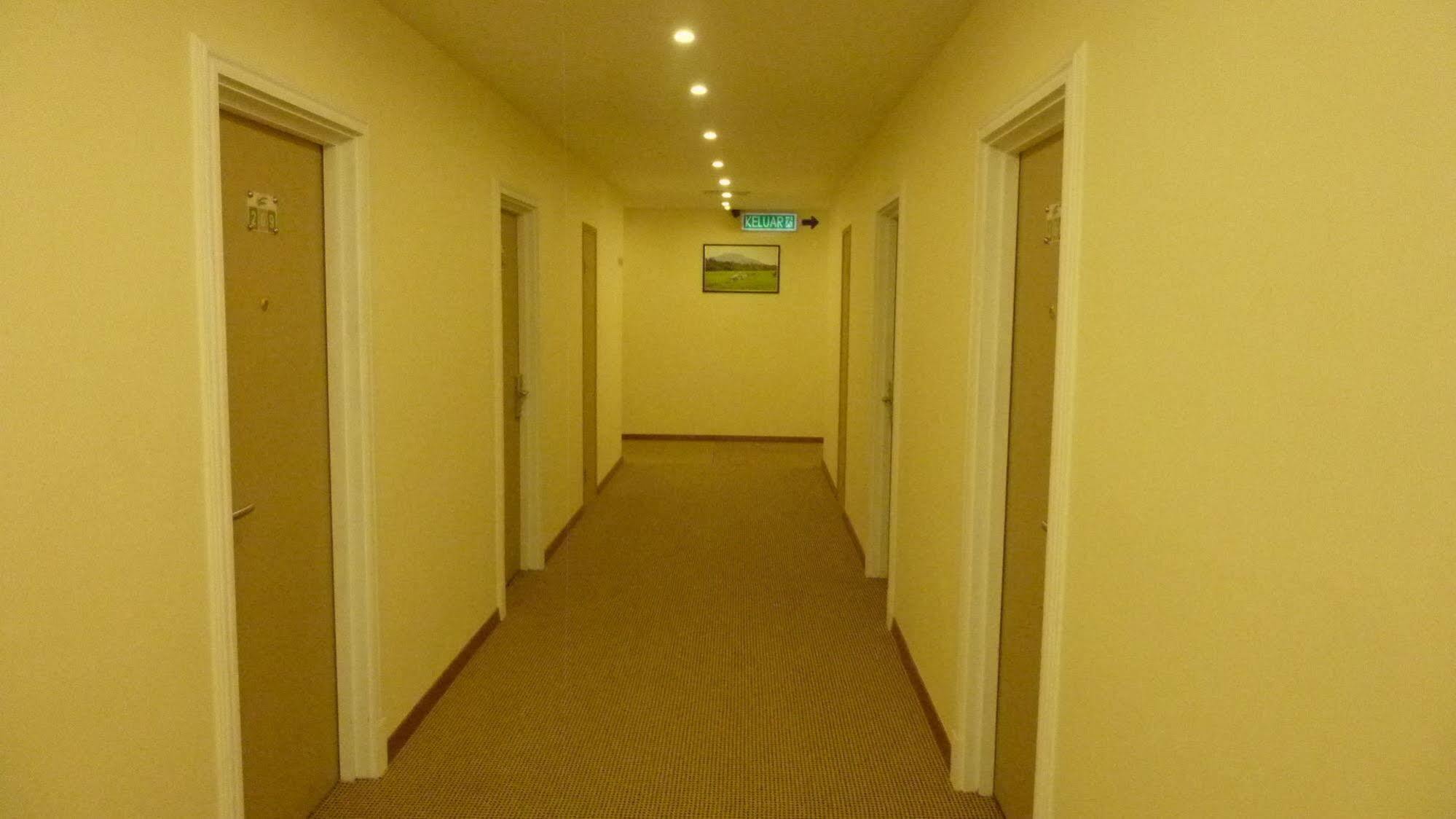 Nova Kuching Hotel מראה חיצוני תמונה